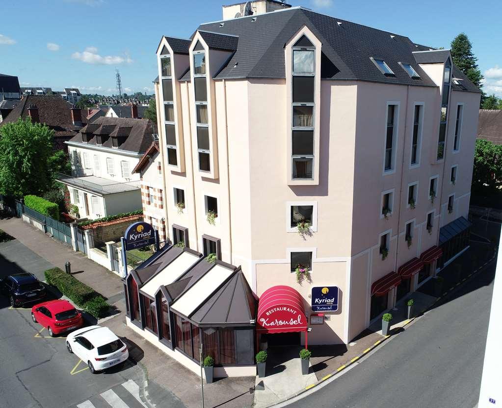 Kyriad Hotel Nevers Centre Екстериор снимка