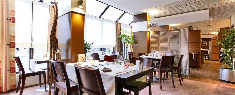Kyriad Hotel Nevers Centre Екстериор снимка