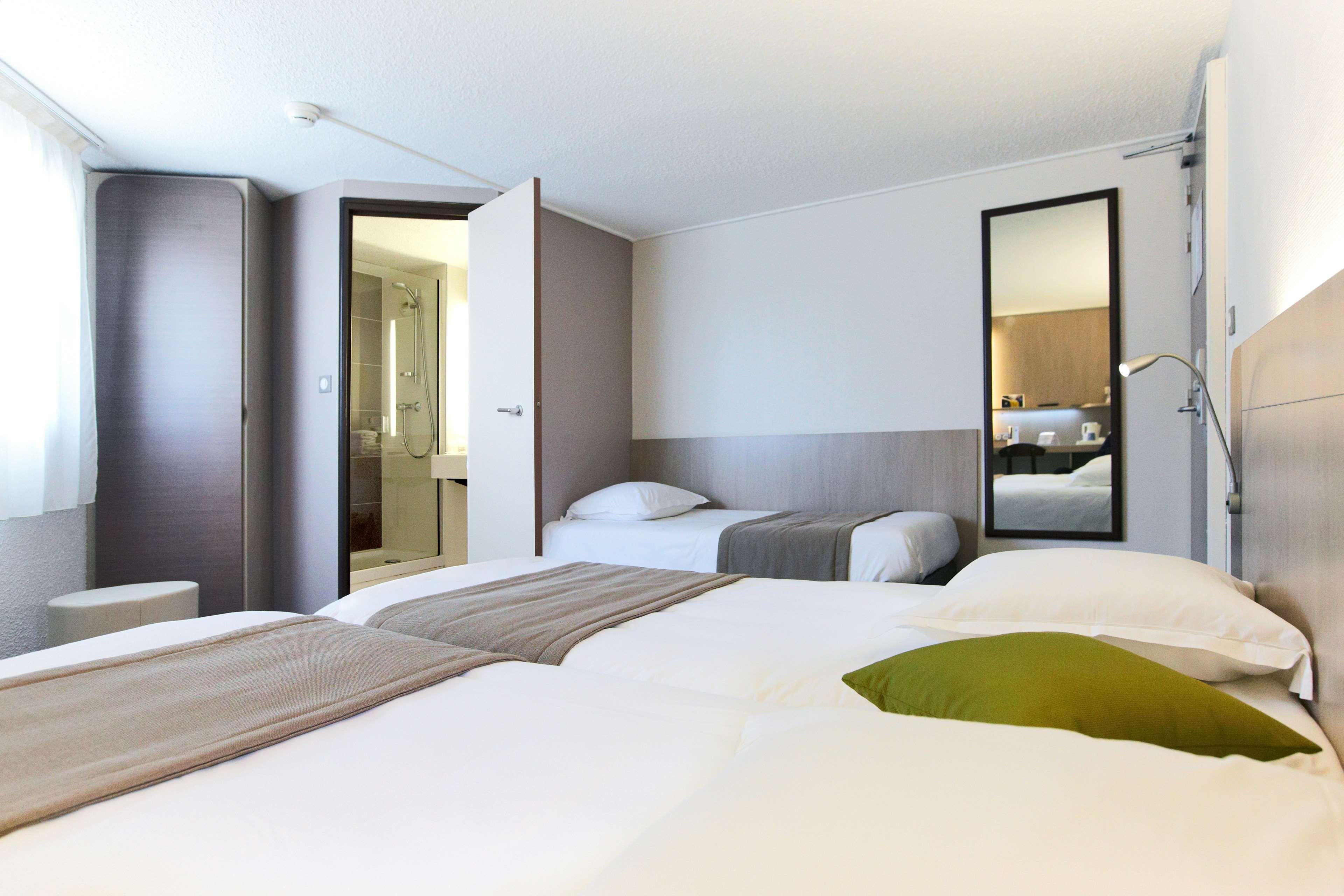 Kyriad Hotel Nevers Centre Екстериор снимка