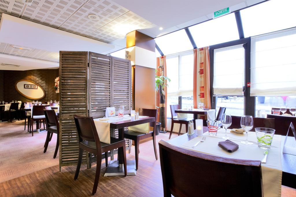 Kyriad Hotel Nevers Centre Екстериор снимка