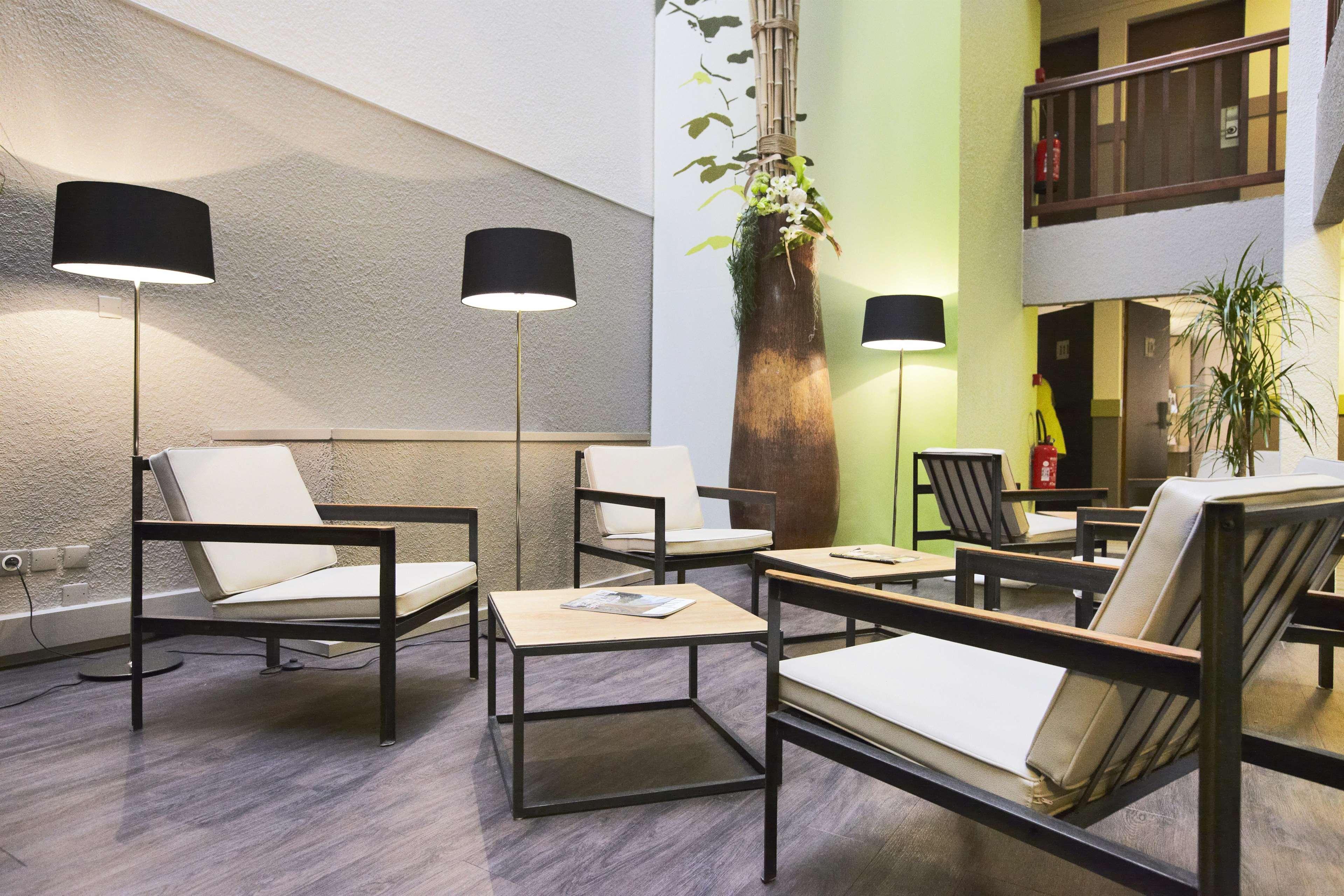 Kyriad Hotel Nevers Centre Екстериор снимка