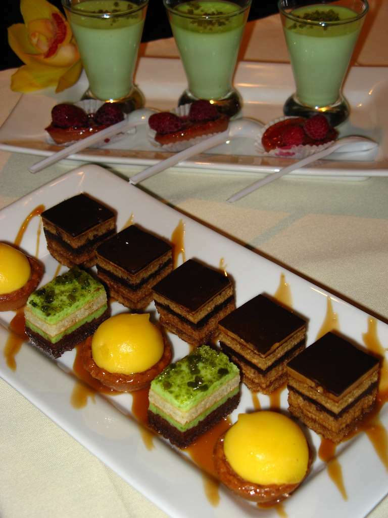 Kyriad Hotel Nevers Centre Ресторант снимка